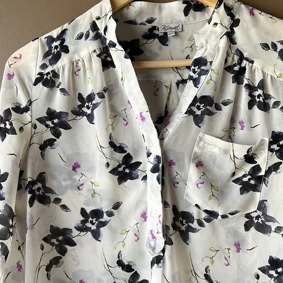 Kismet White Floral Blouse - Picture 5 of 13